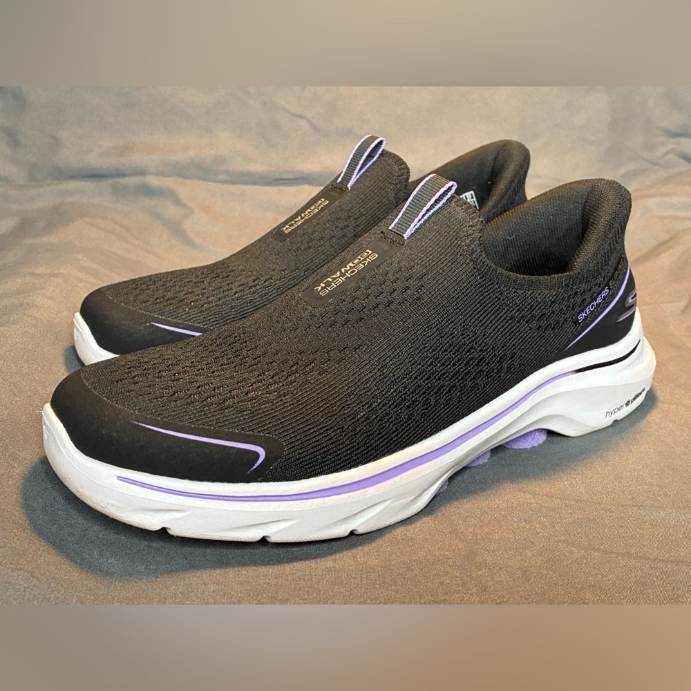 Skechers Women's Black and Lavender Slip-On Sneakers, Size 8